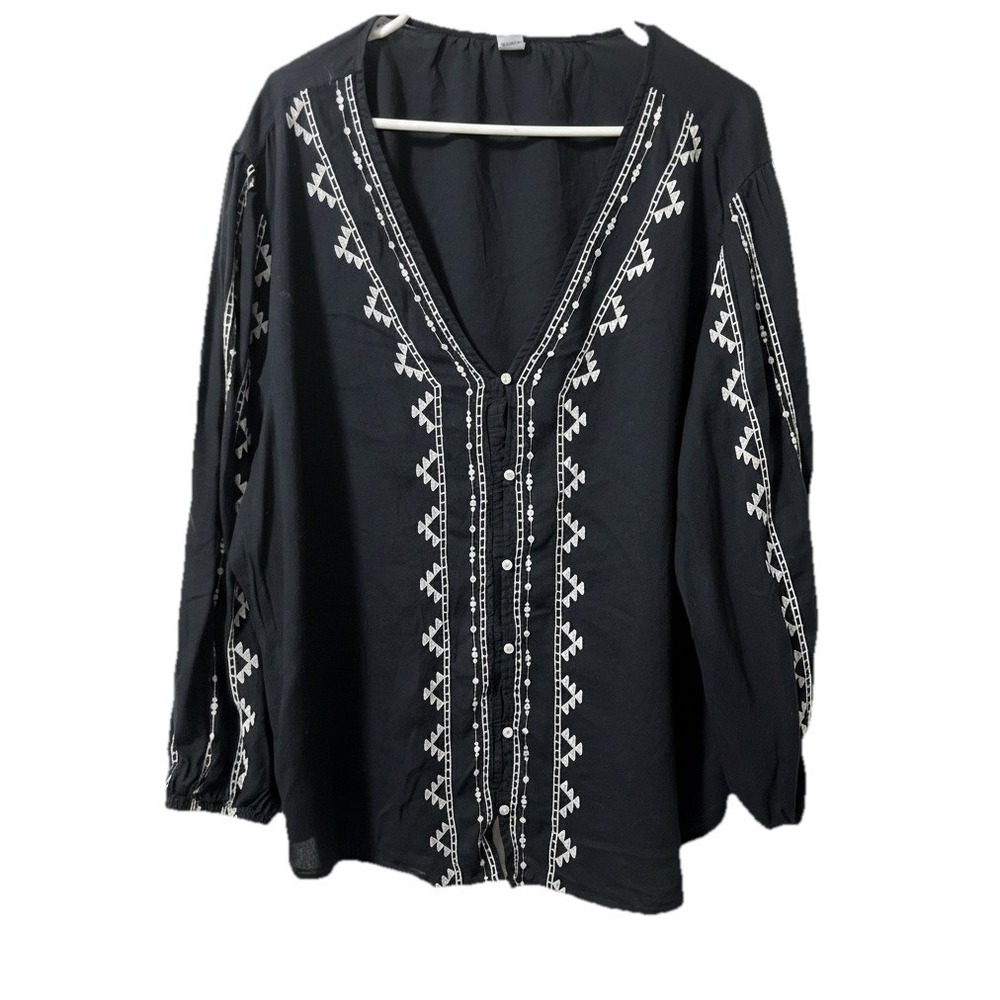 Old Navy Top XL Long-Sleeve Black White Embroidered Boho Relaxed Flowy Deep V
